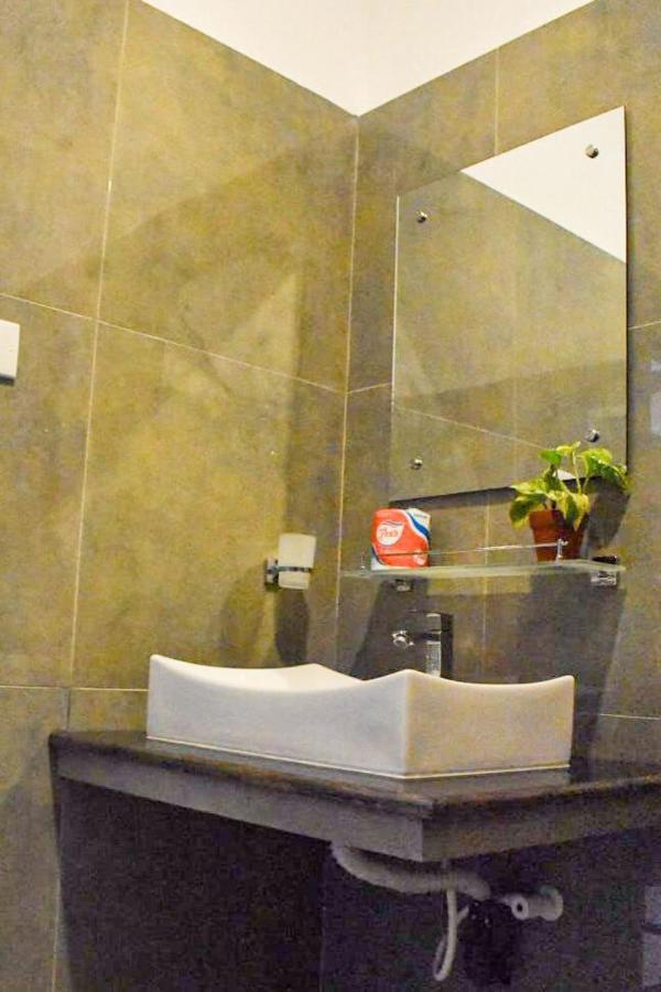 Twinstop Villa Minuwangoda Bagian luar foto