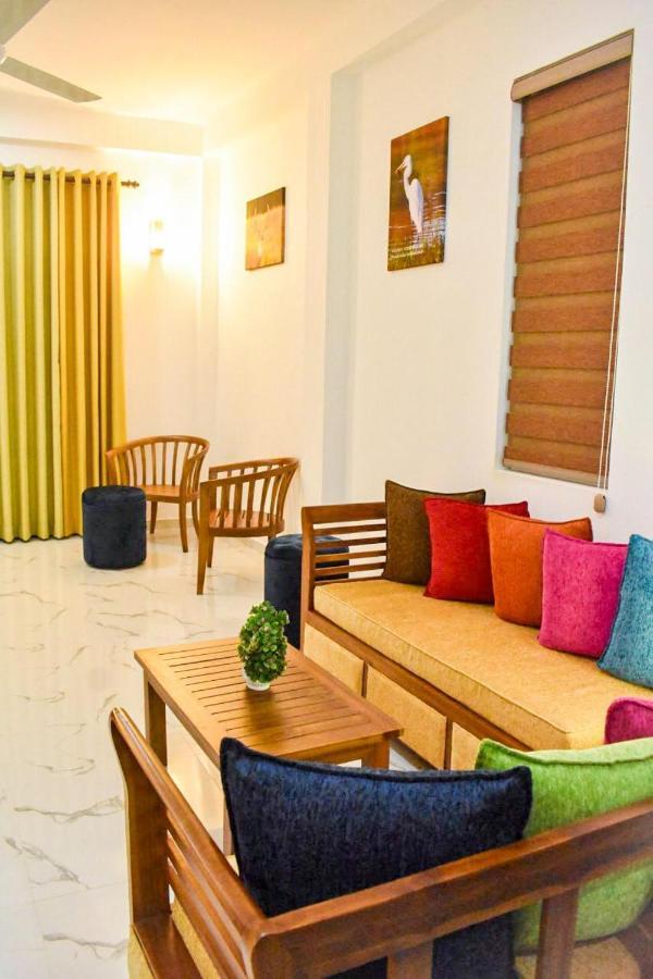 Twinstop Villa Minuwangoda Bagian luar foto