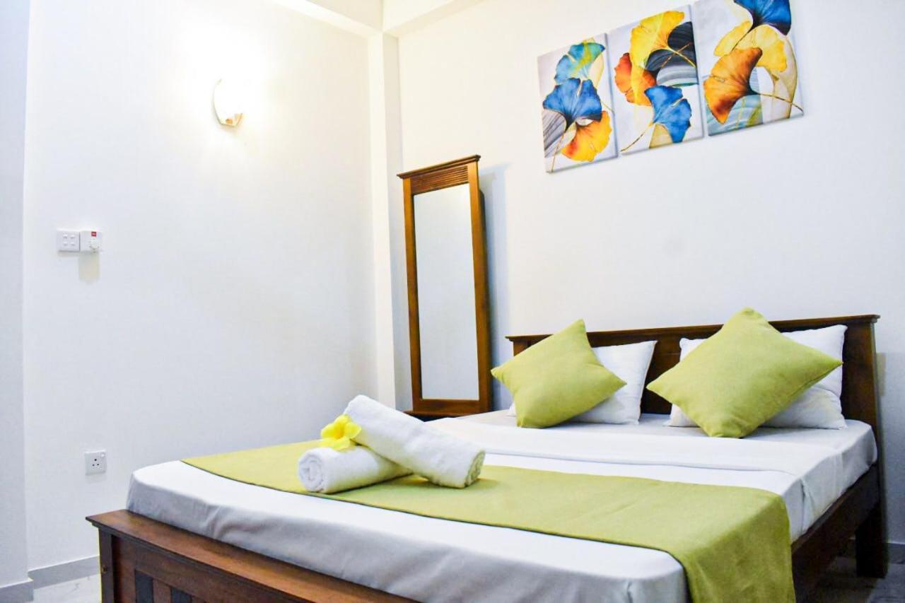 Twinstop Villa Minuwangoda Bagian luar foto